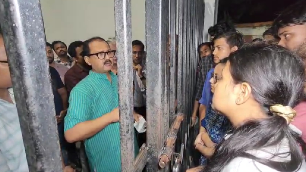 Gauhati University protest over fee waiver ends after midnight talks with VC
