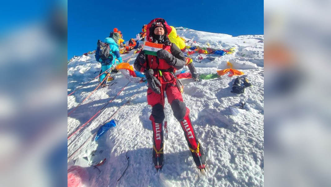 Lakhimpur-ni Rupamoni Gorh Assamese me∙chikrangoni Everest-o gadochenggipa ong∙a
