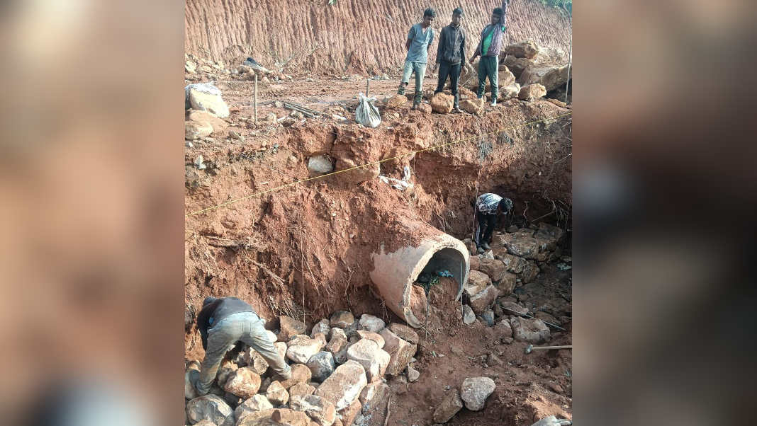 Kynnoh trei torti ka Company ia ki muri ha surok Maweit-Kulang Nongjri