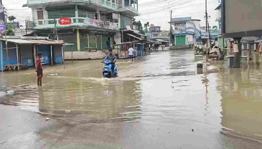 Tripura floods displace 11,000; one dead, 10,000 in relief camps